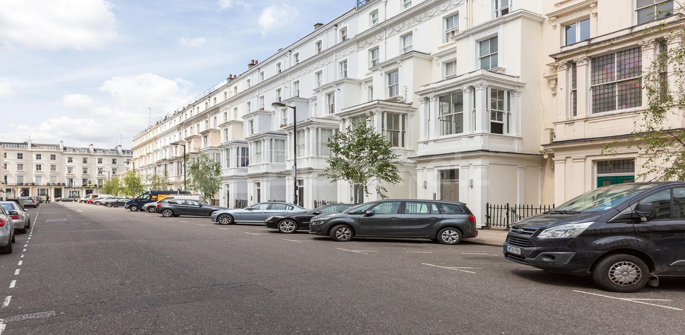 			CENTRAL ZONE 1 LOCATION!, 2 Bedroom, 1 bath, 1 reception Flat			 Leinster Square, BAYSWATER